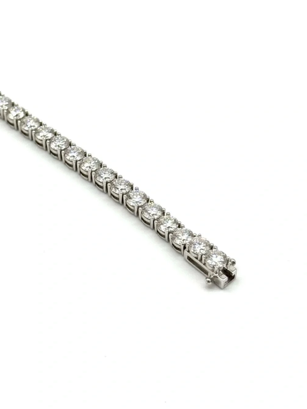 925 Silver, 13.5CTW Moissanite Tennis Bracelet - 7.5” - Picture 5 of 7